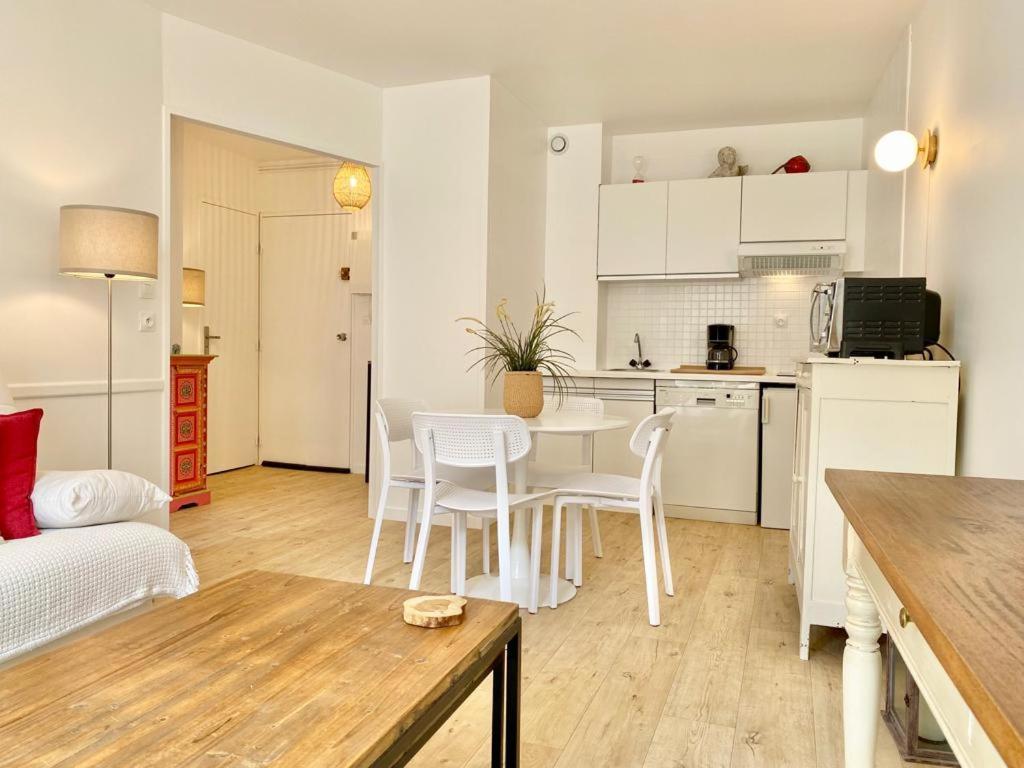 Appartement Elegant Avec Vue Sur Le Port Saint-Martin-de-Ré Zewnętrze zdjęcie