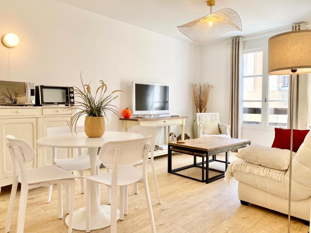 Appartement Elegant Avec Vue Sur Le Port Saint-Martin-de-Ré Zewnętrze zdjęcie